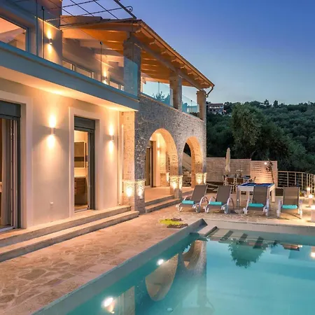 וילה Aurora Kerasia By *